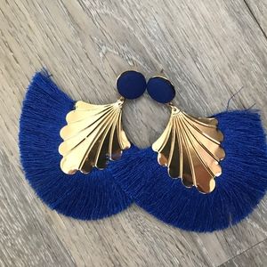 Tassel earring